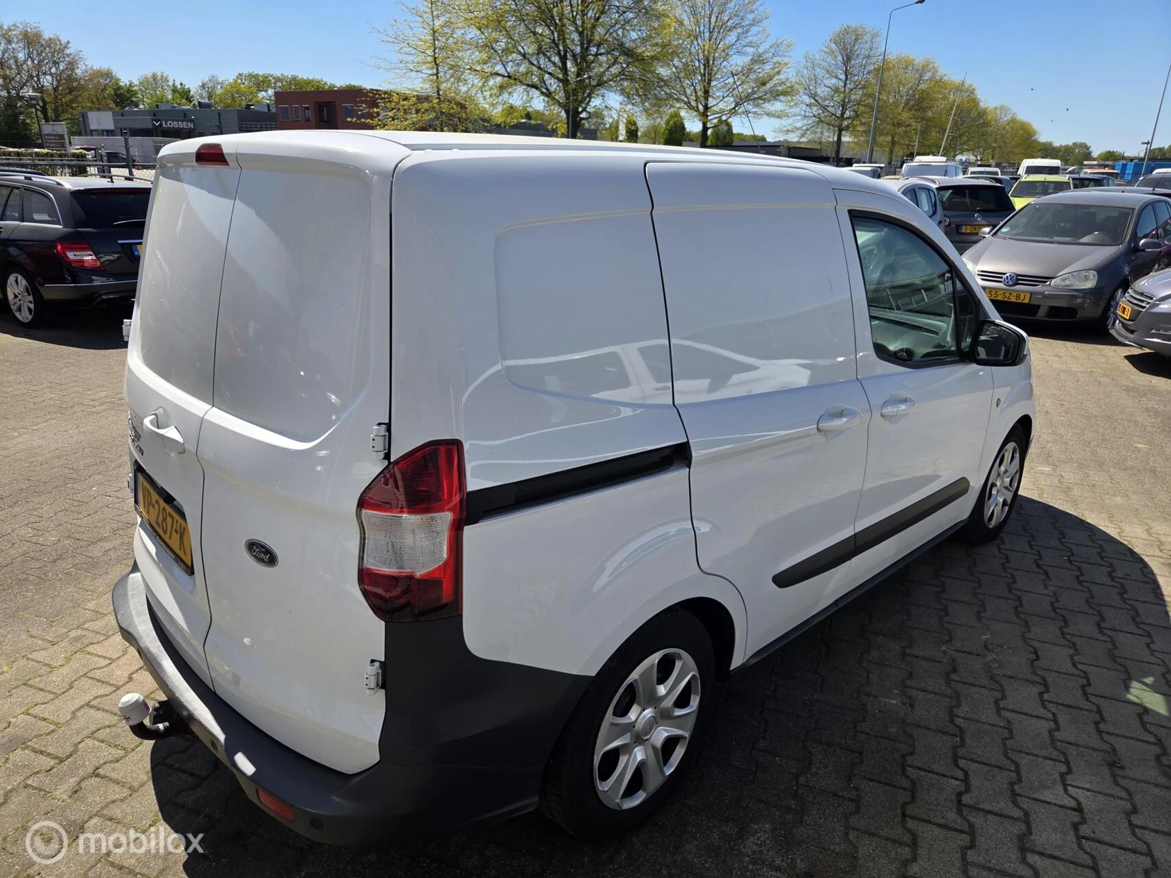 Hoofdafbeelding Ford Transit Courier