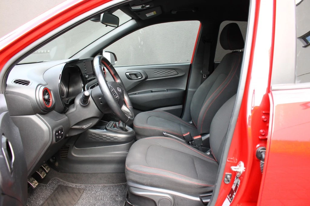 Hoofdafbeelding Hyundai i10