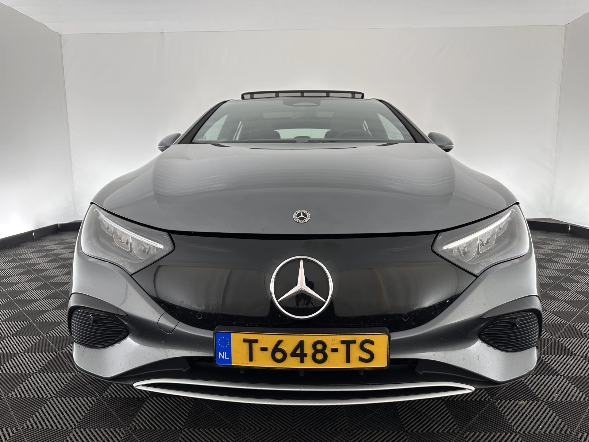 Hoofdafbeelding Mercedes-Benz EQE