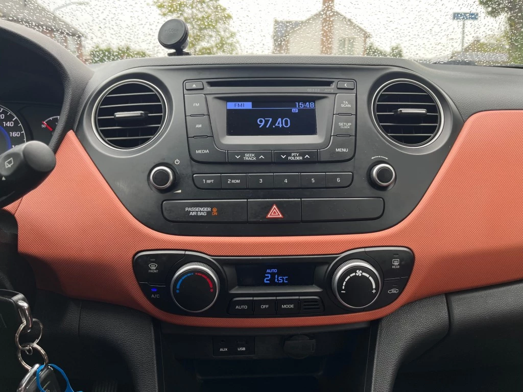 Hoofdafbeelding Hyundai i10