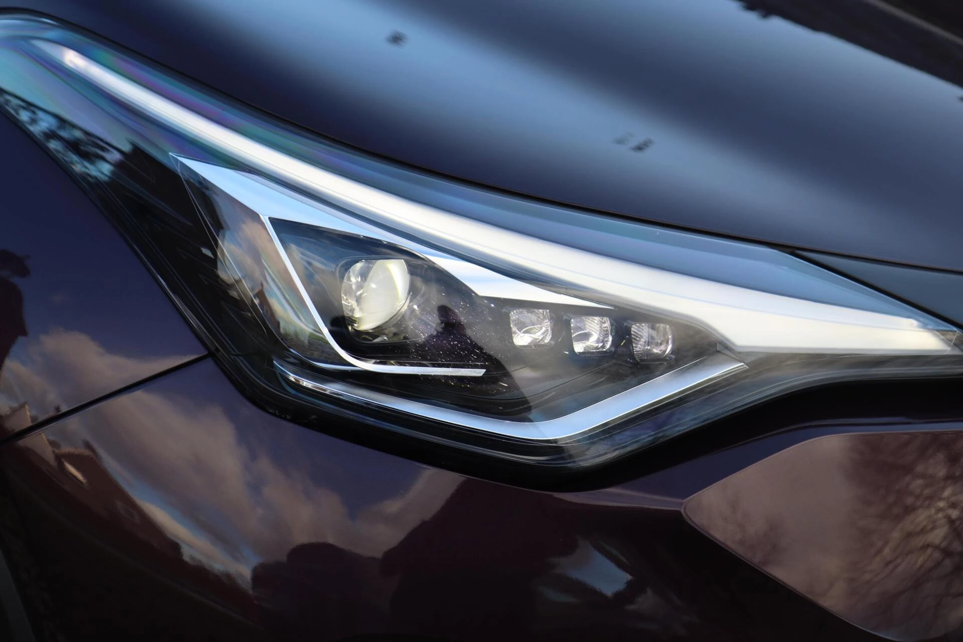 Hoofdafbeelding Toyota C-HR