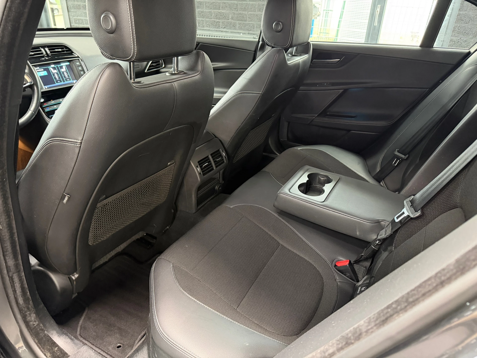 Hoofdafbeelding Jaguar XE