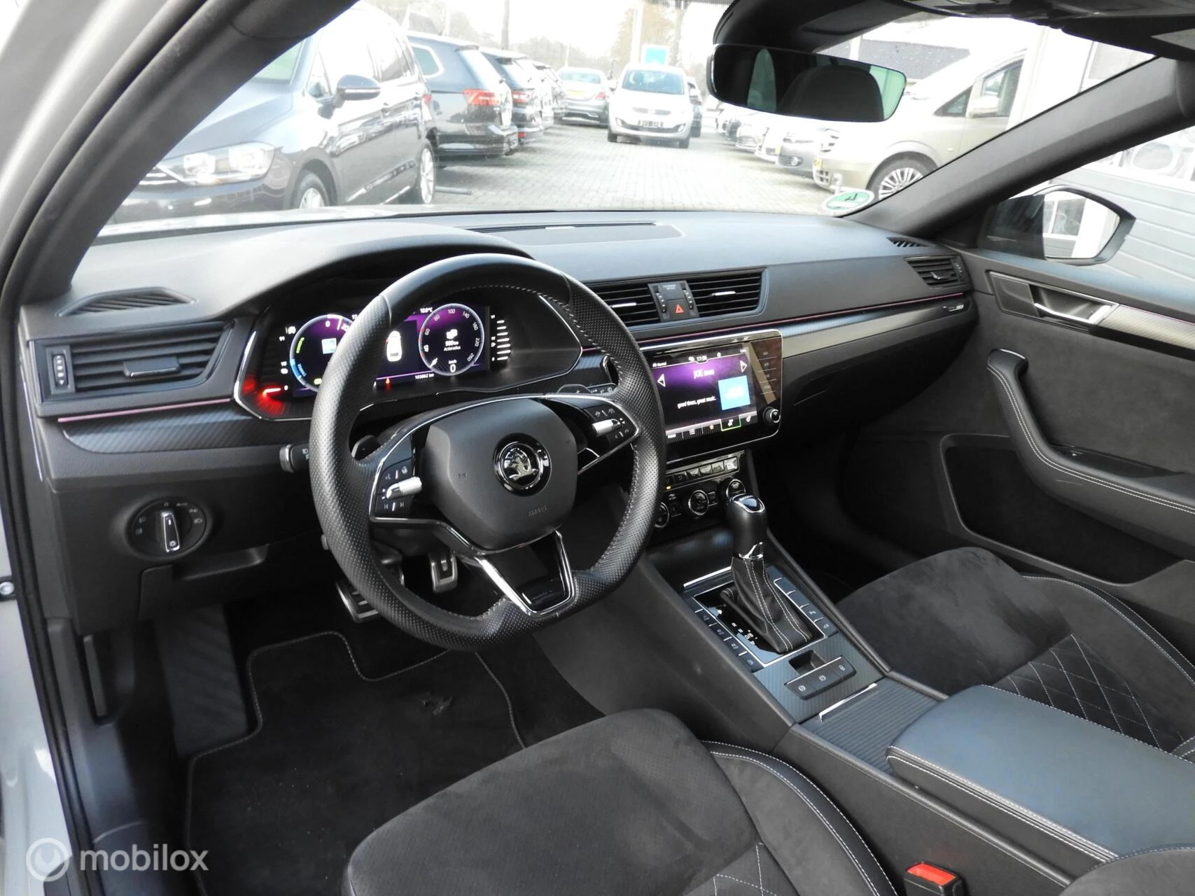 Hoofdafbeelding Škoda Superb