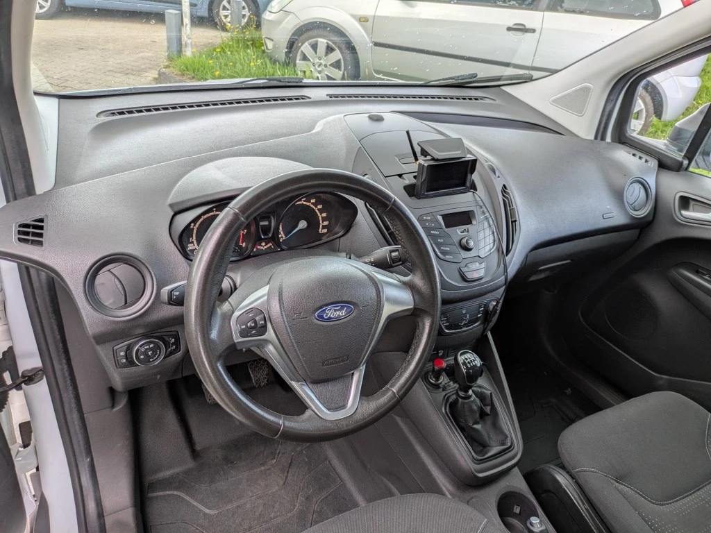 Hoofdafbeelding Ford Transit Courier