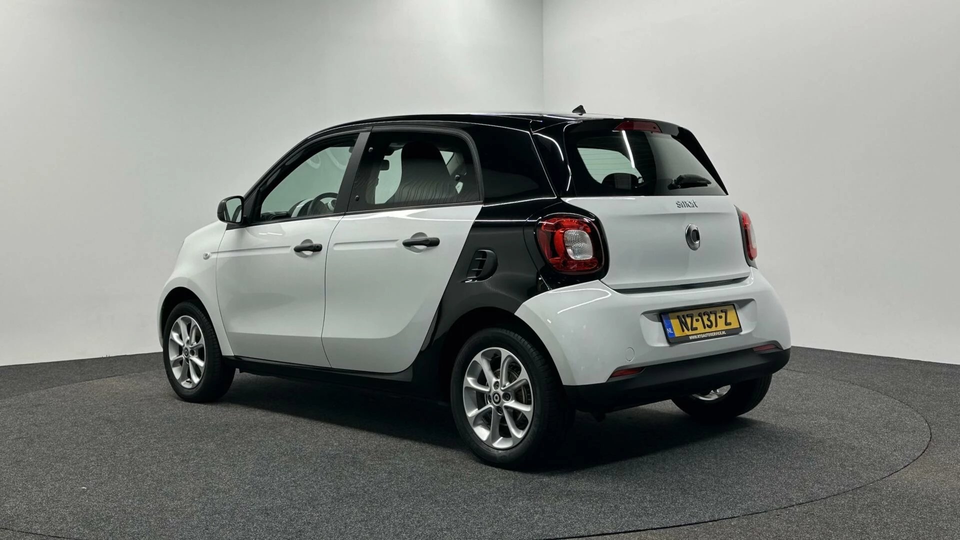 Hoofdafbeelding Smart Forfour