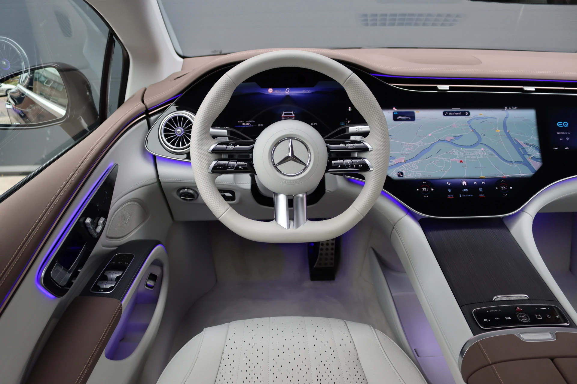 Hoofdafbeelding Mercedes-Benz EQS