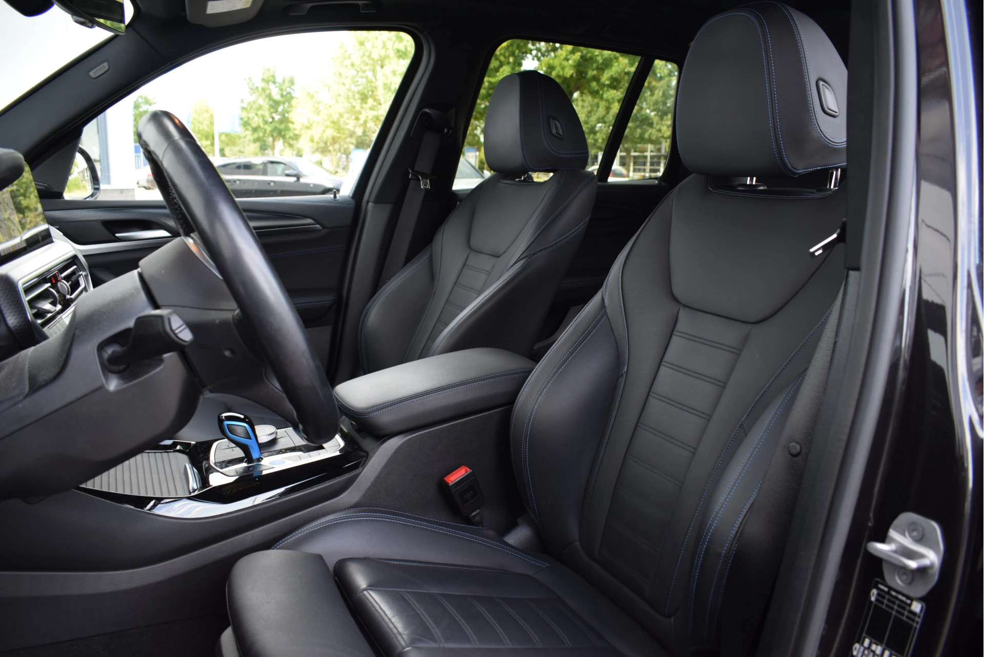 Hoofdafbeelding BMW iX3