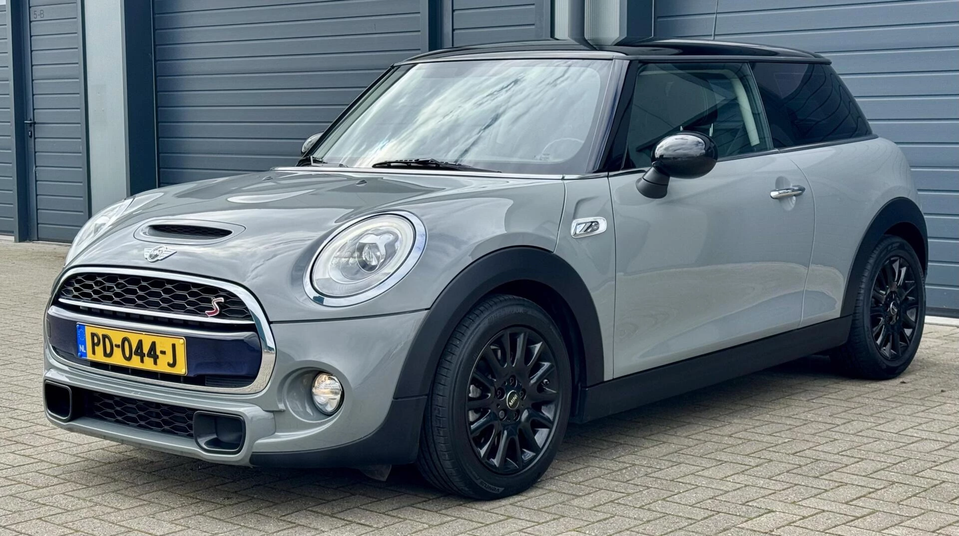 Hoofdafbeelding MINI Cooper S