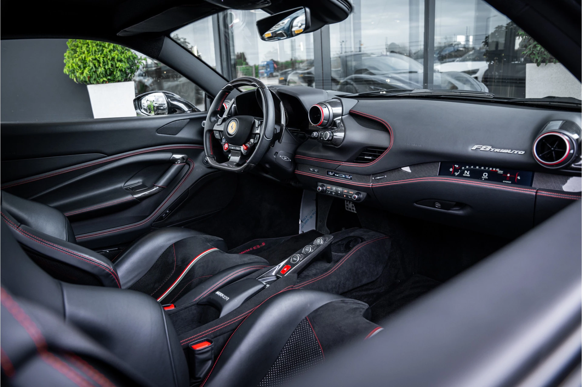 Hoofdafbeelding Ferrari F8 Tributo