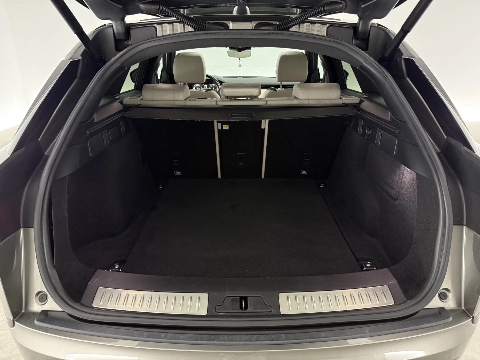 Hoofdafbeelding Land Rover Range Rover Velar