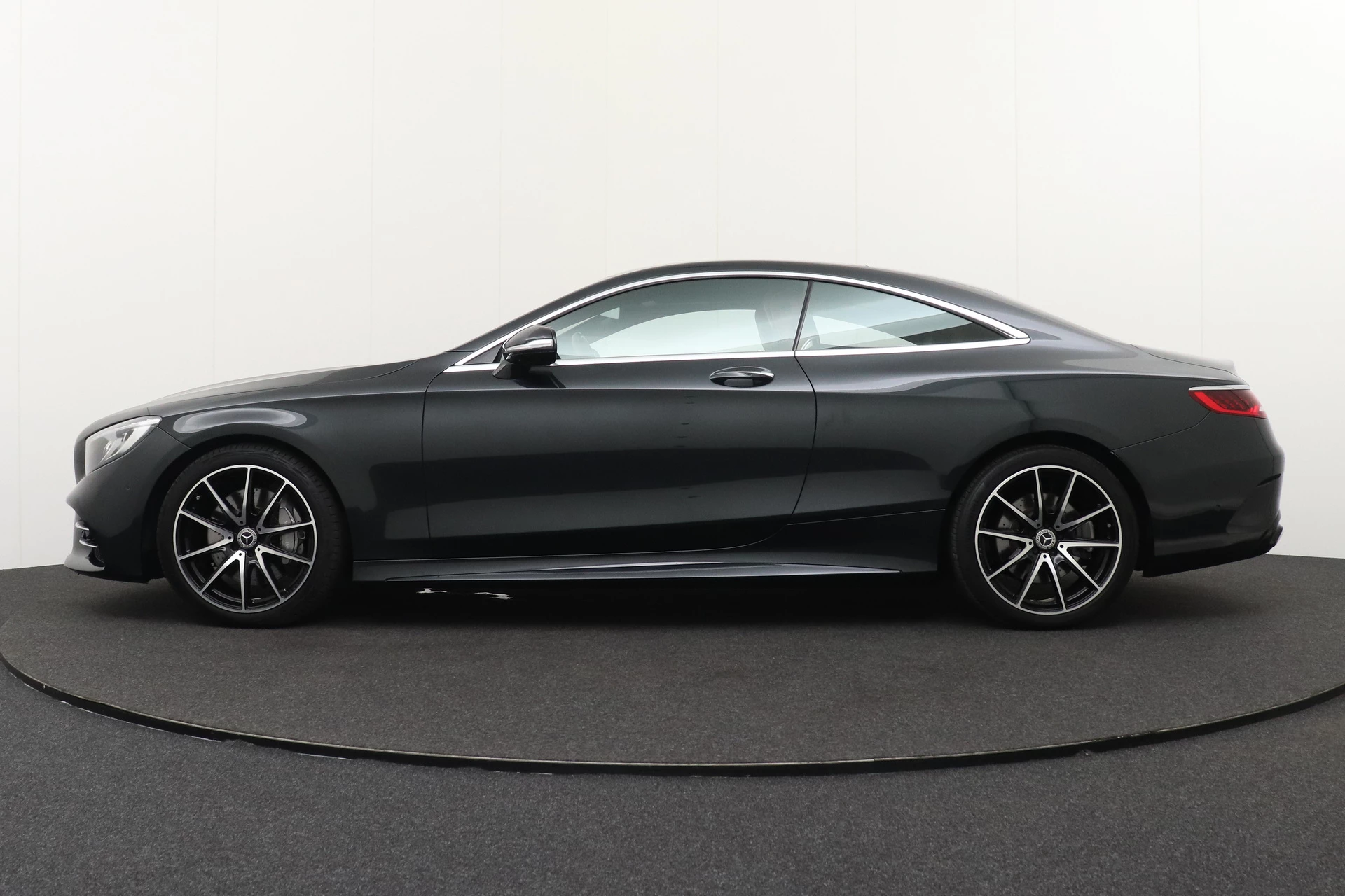 Hoofdafbeelding Mercedes-Benz S-Klasse