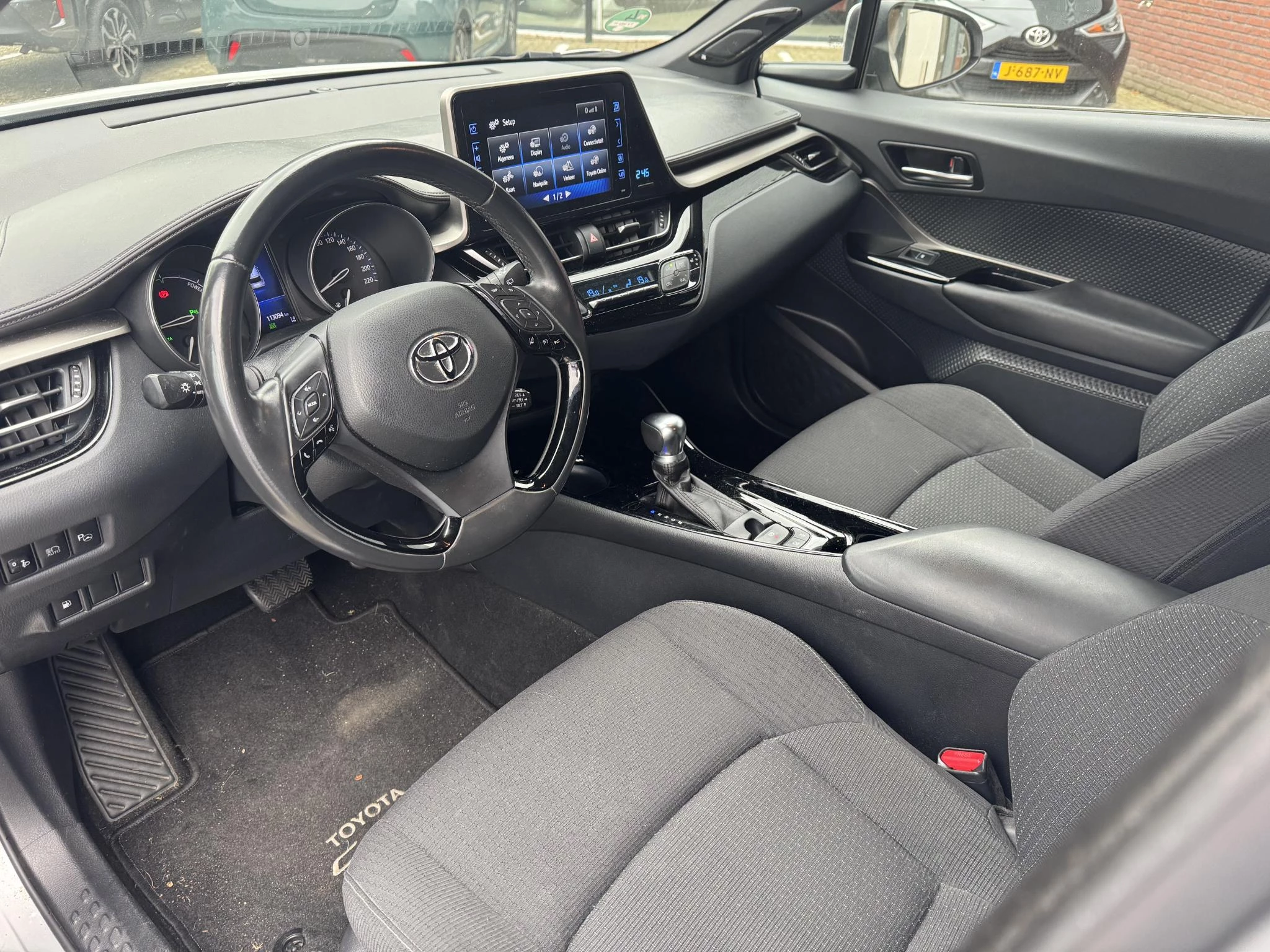 Hoofdafbeelding Toyota C-HR