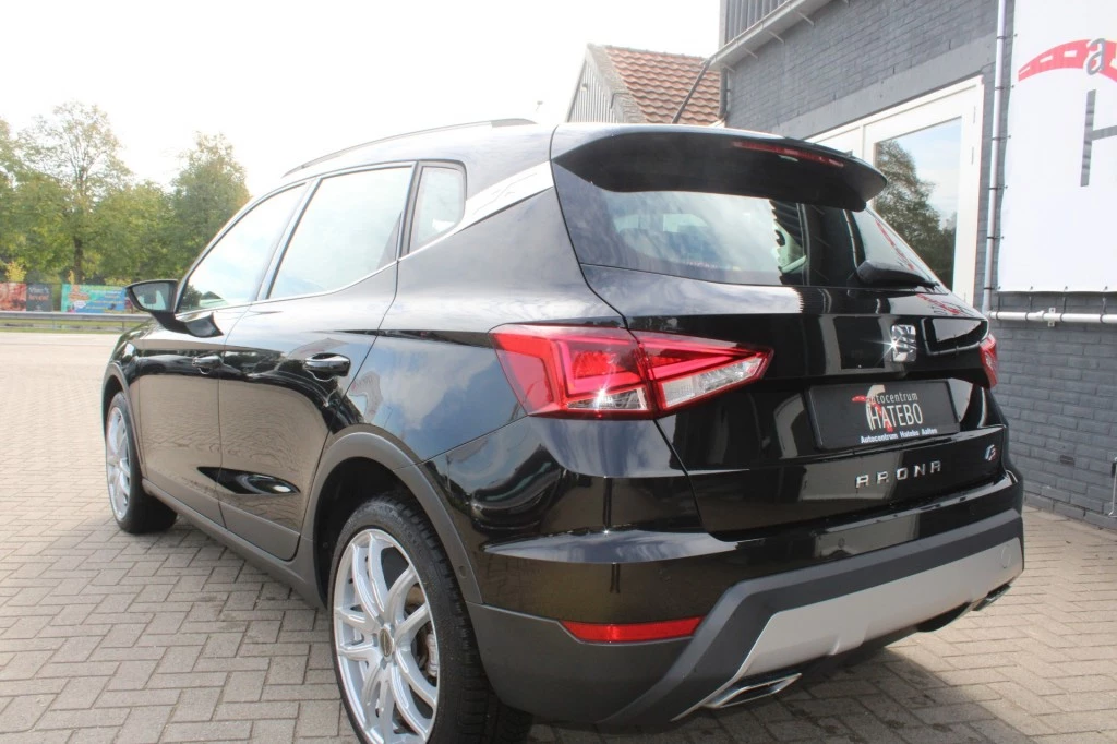 Hoofdafbeelding SEAT Arona