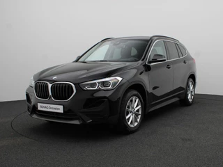 BMW X1 sDrive18i Achteruitrijcamera | Head-up Display | Afneembare Trekhaak | Navigatie Prof. | LM 17''