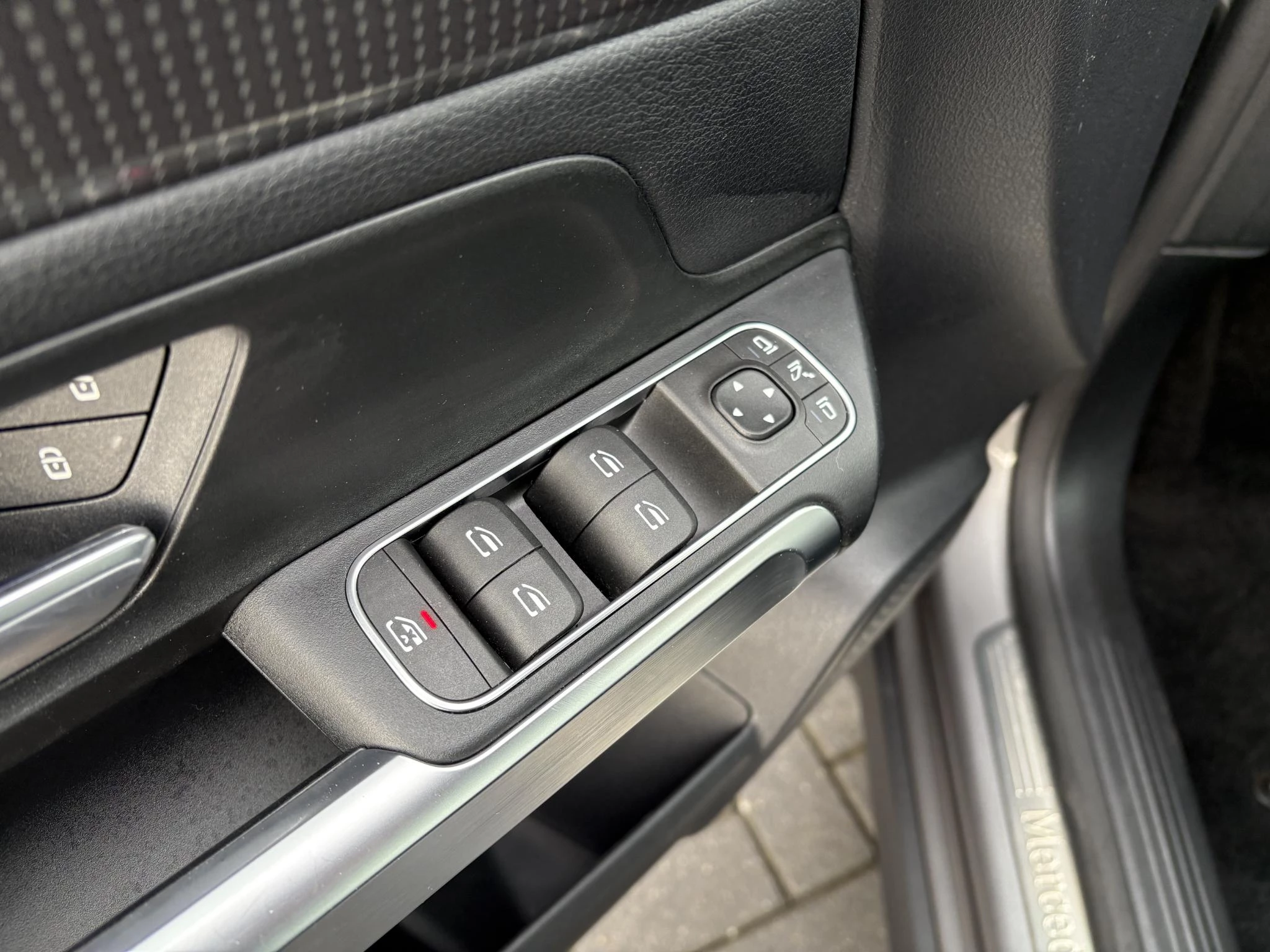 Hoofdafbeelding Mercedes-Benz EQB