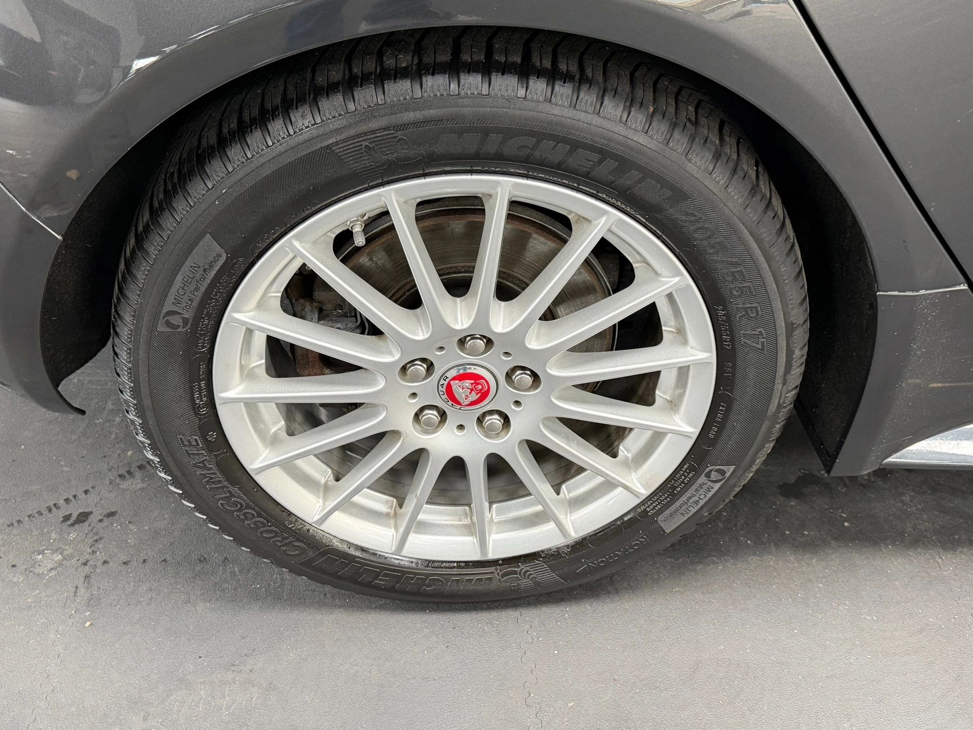 Hoofdafbeelding Jaguar XE