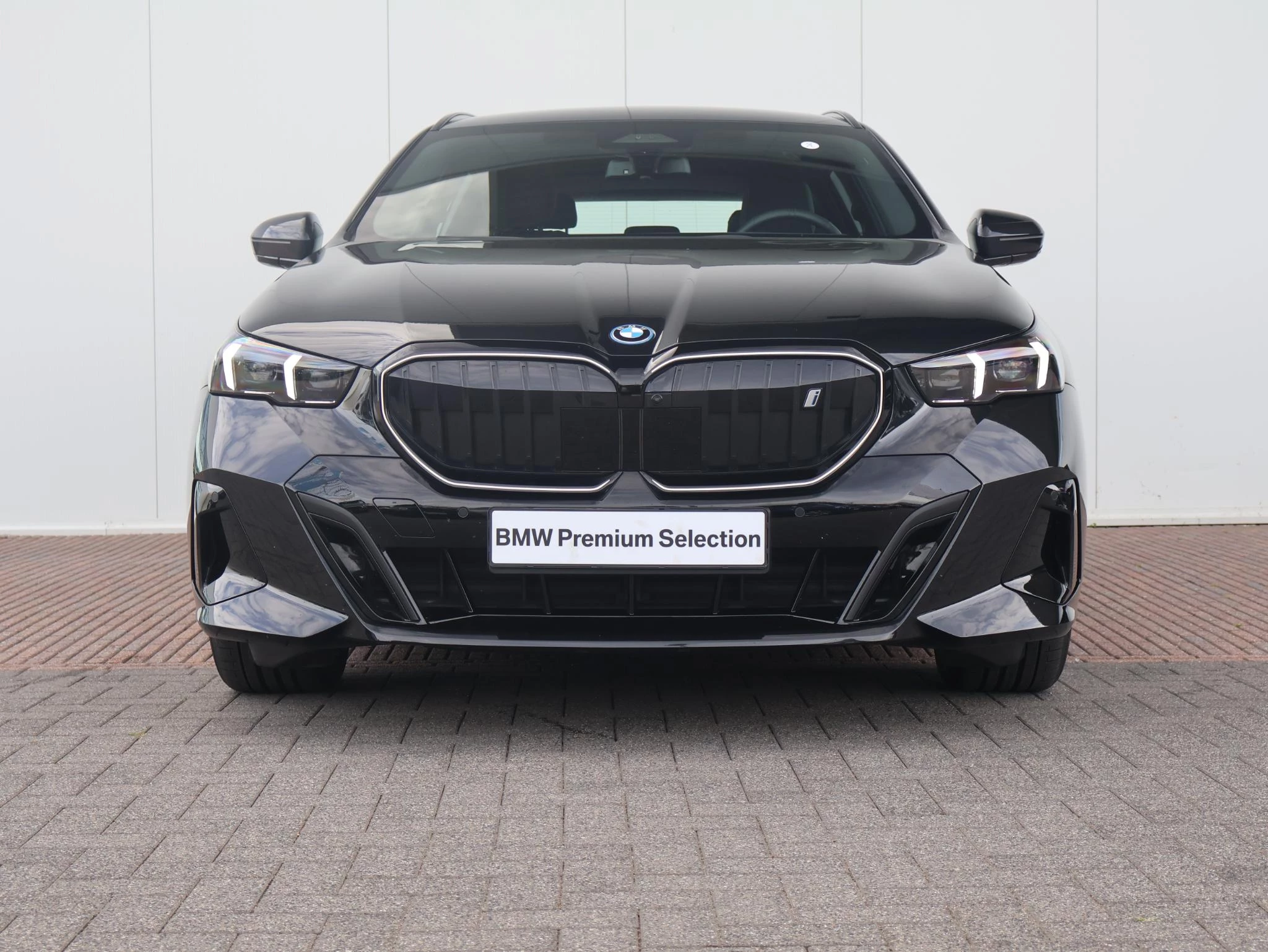 Hoofdafbeelding BMW i5
