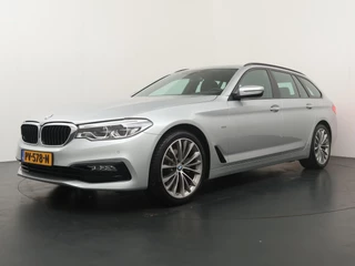 BMW 5-serie Touring 520i High Executive | Panoramadak | Sport Line | Comfortstoelen | Stoelverwarming | Elektrische Acherklep |