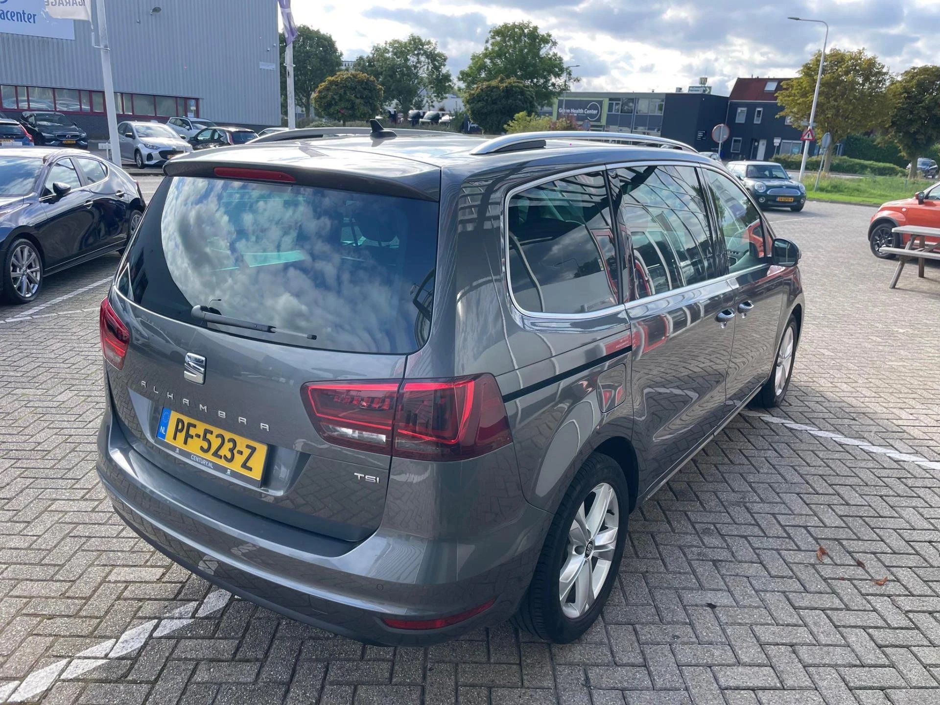 Hoofdafbeelding SEAT Alhambra