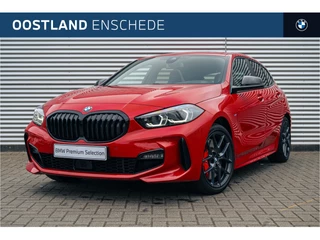Hoofdafbeelding BMW 1 Serie BMW 1 Serie 118i High Executive M Sport Automaat / Colour Vision / Panoramadak / M Sportstoelen / Adaptieve LED / Active Cruise Control / M Sportonderstel / Comfort Access / Head-Up / Parking Assistant / Automaat