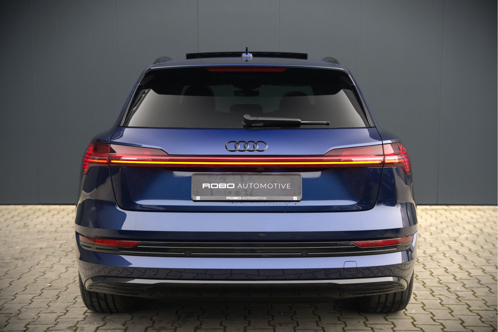 Hoofdafbeelding Audi e-tron