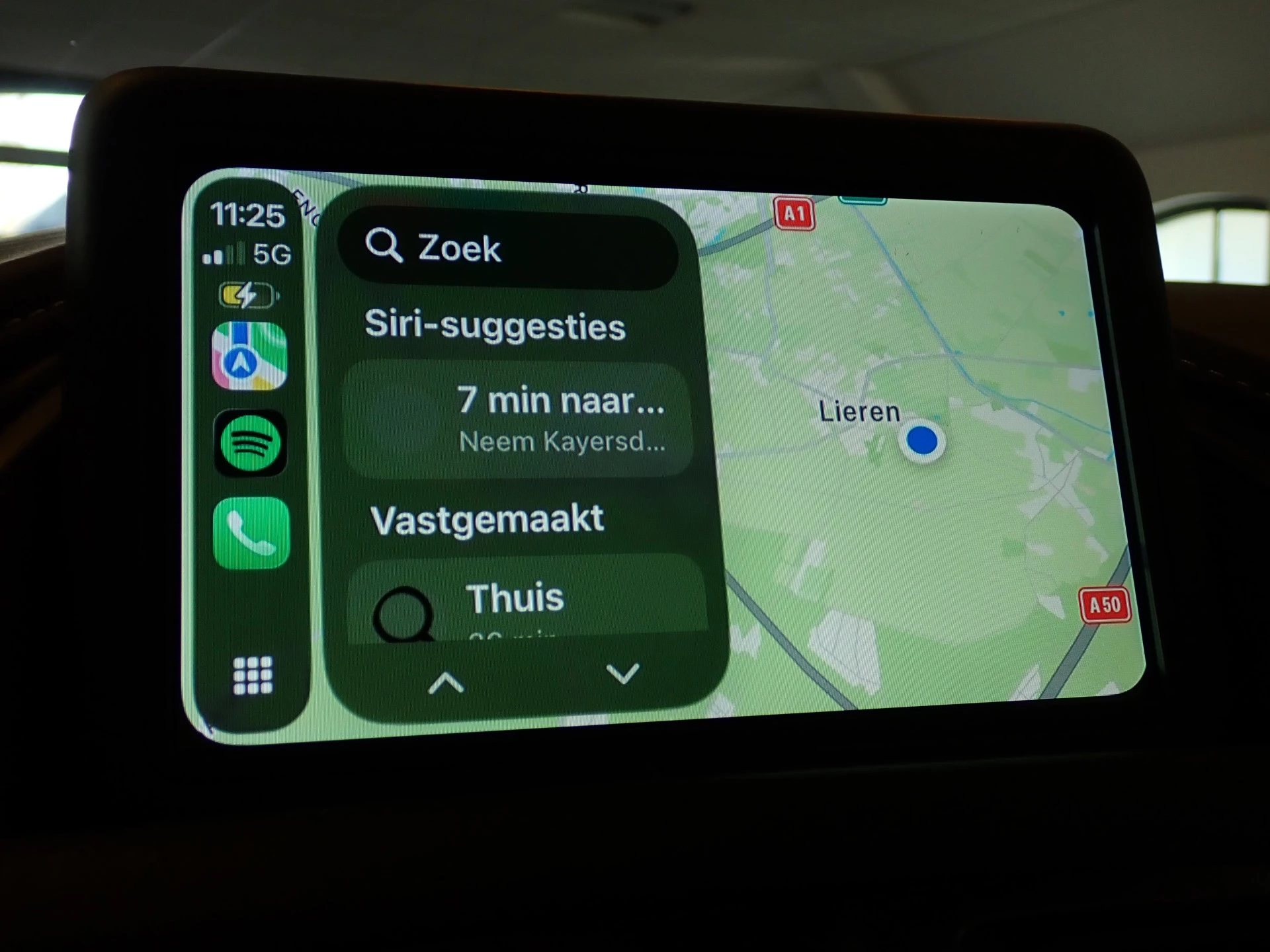 Hoofdafbeelding Aston Martin DB11