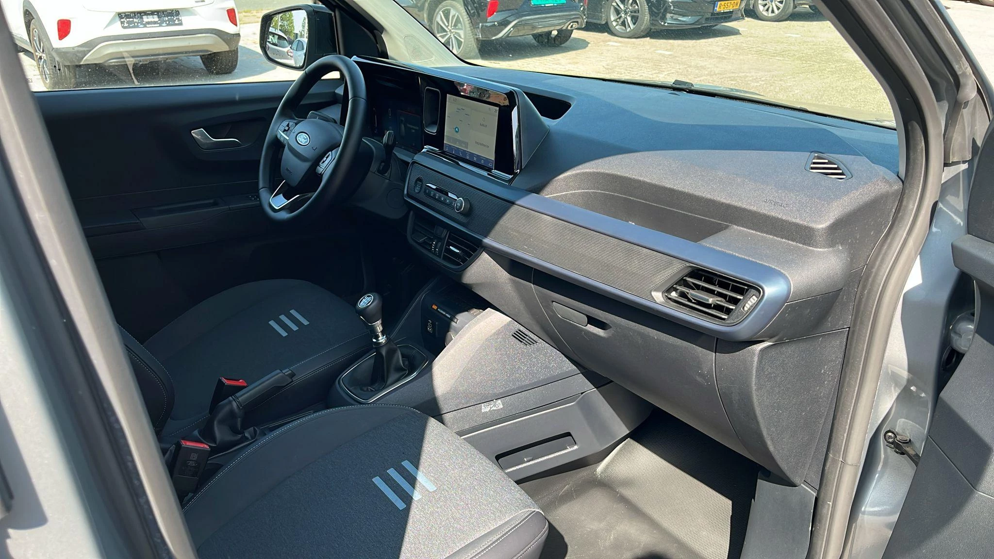 Hoofdafbeelding Ford Transit Courier