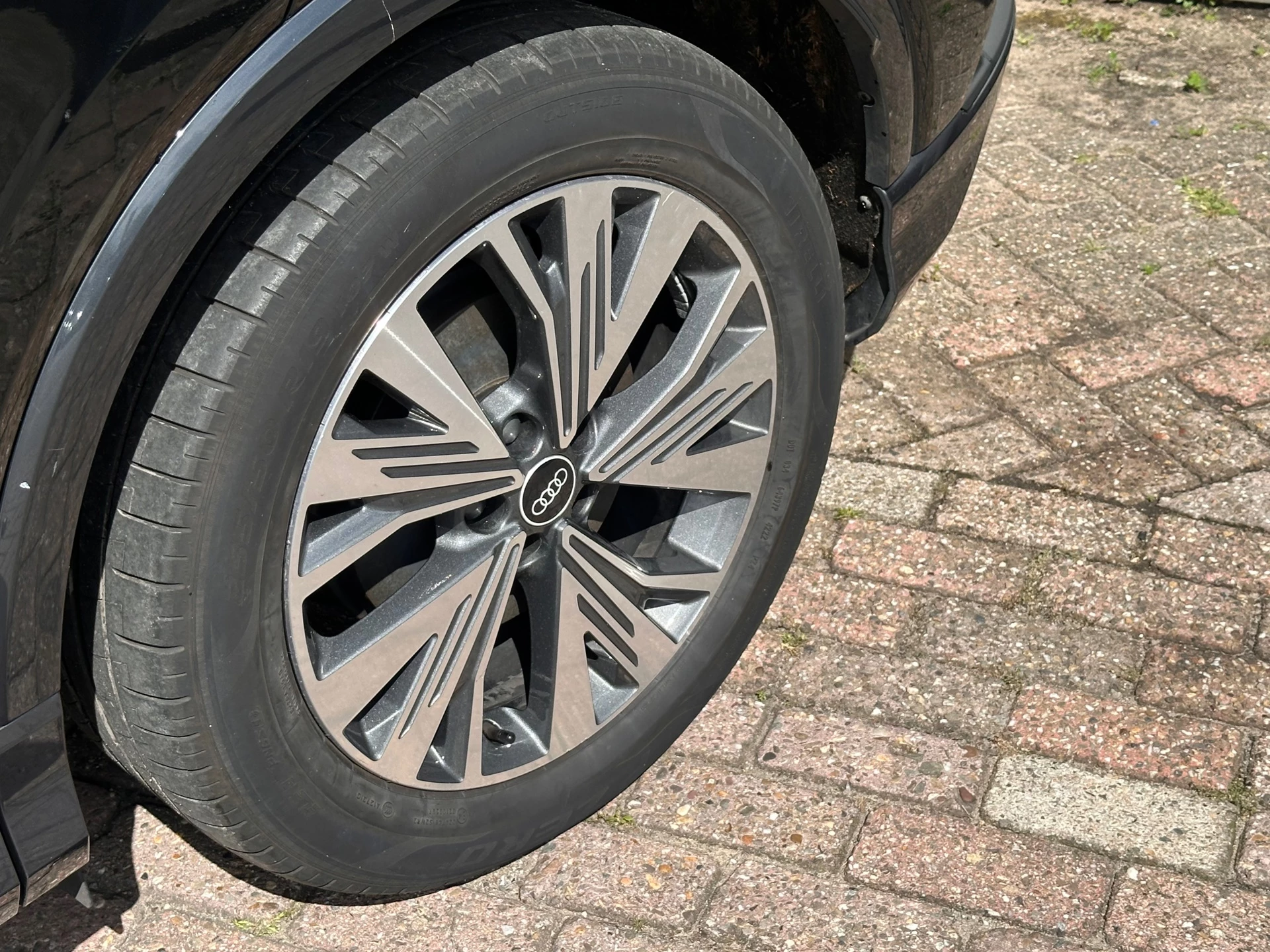 Hoofdafbeelding Audi Q4 e-tron