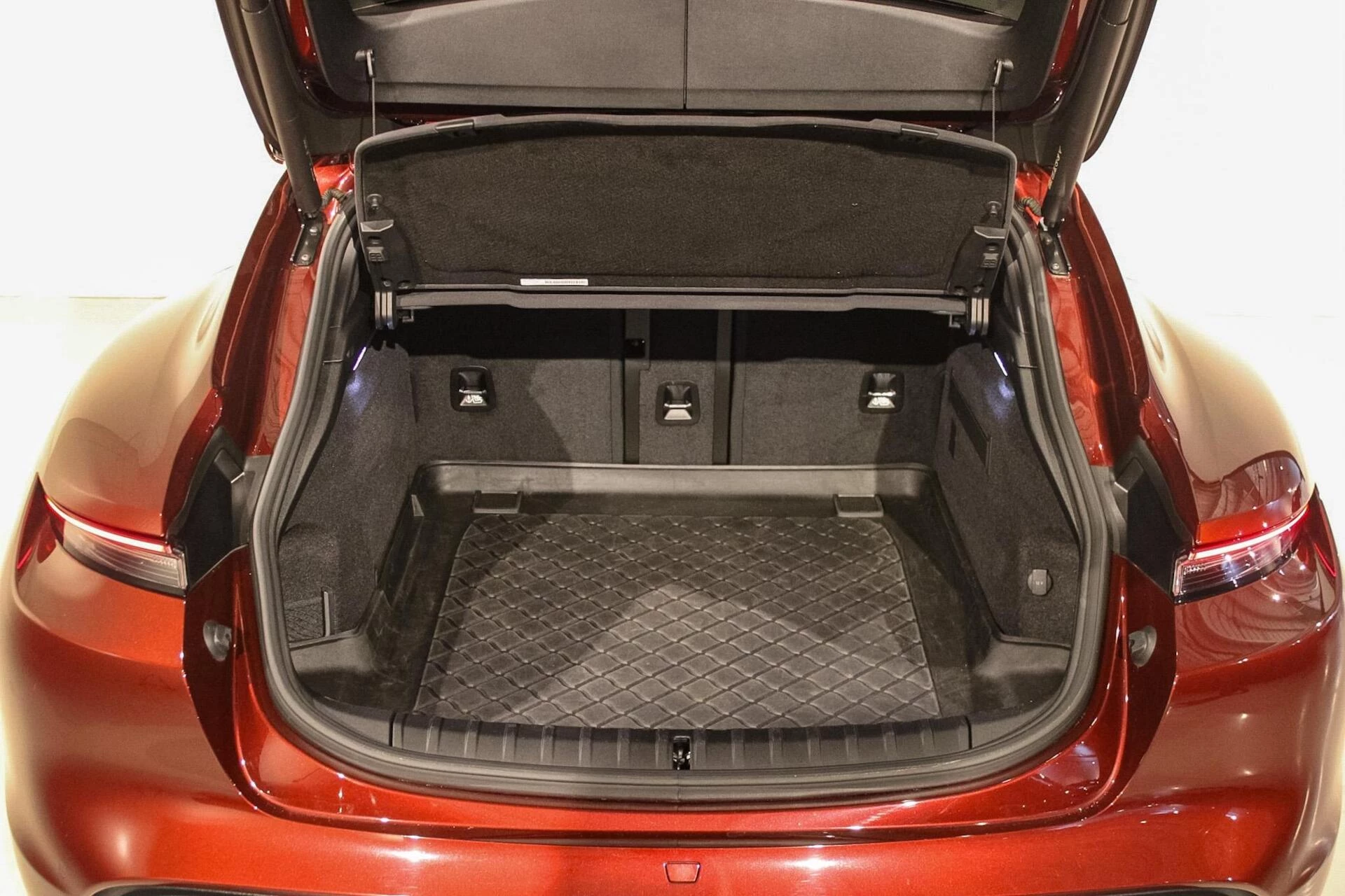 Hoofdafbeelding Porsche Taycan