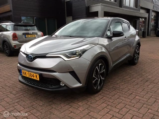 Toyota C-HR 1.8 Hybrid Bi-Tone org Ned Nav Camera Leder Nap 18"