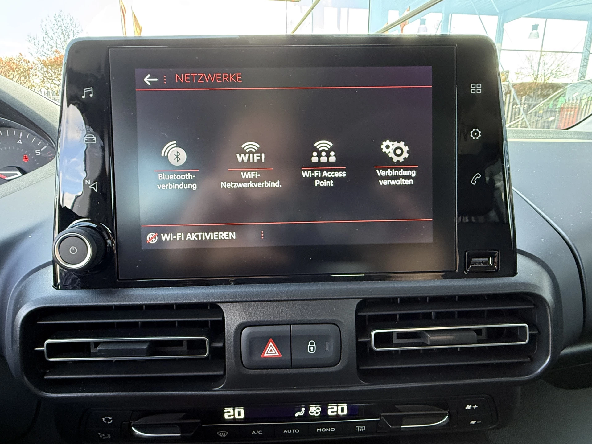 Hoofdafbeelding Peugeot Rifter