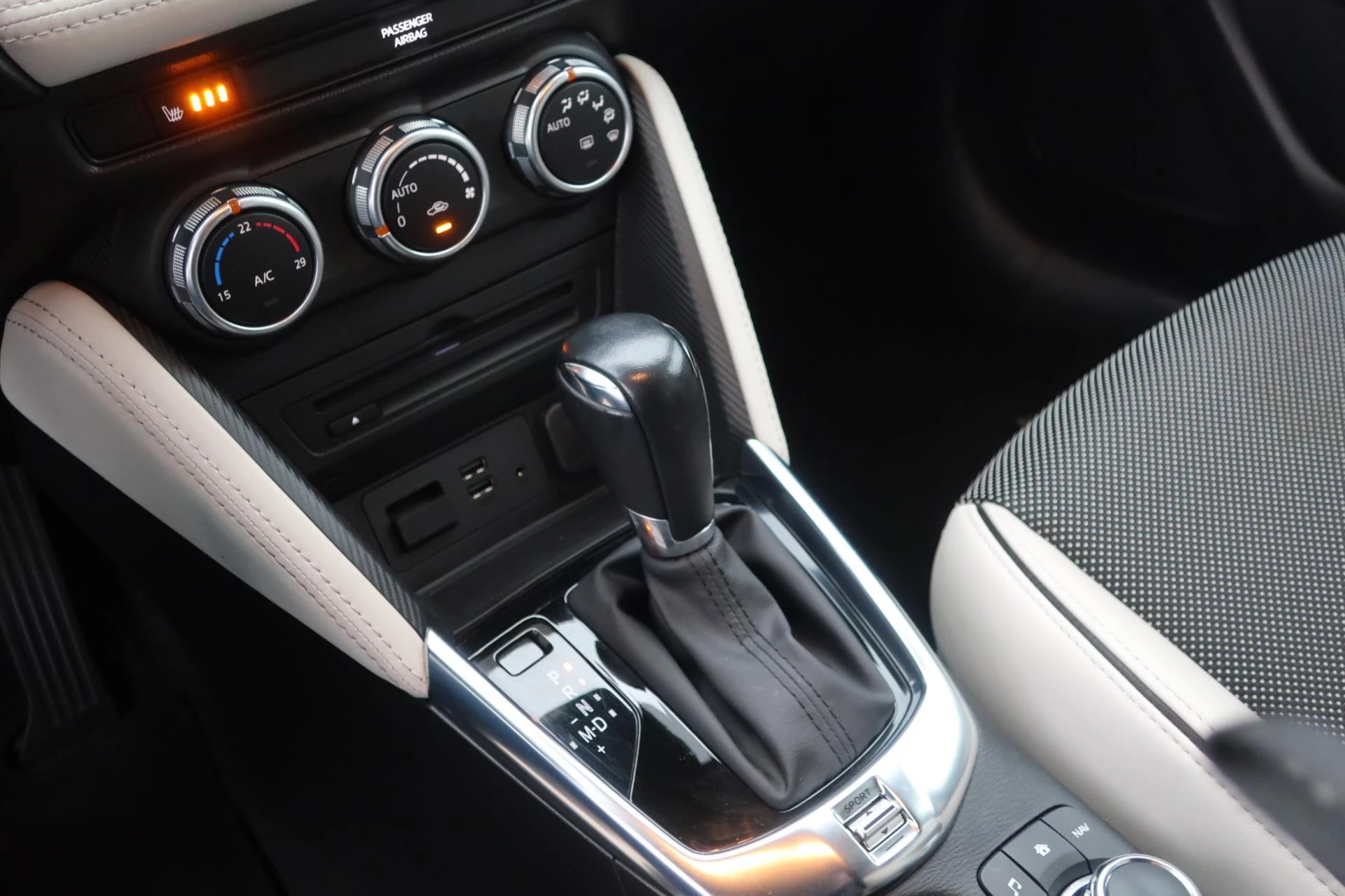 Hoofdafbeelding Mazda 2