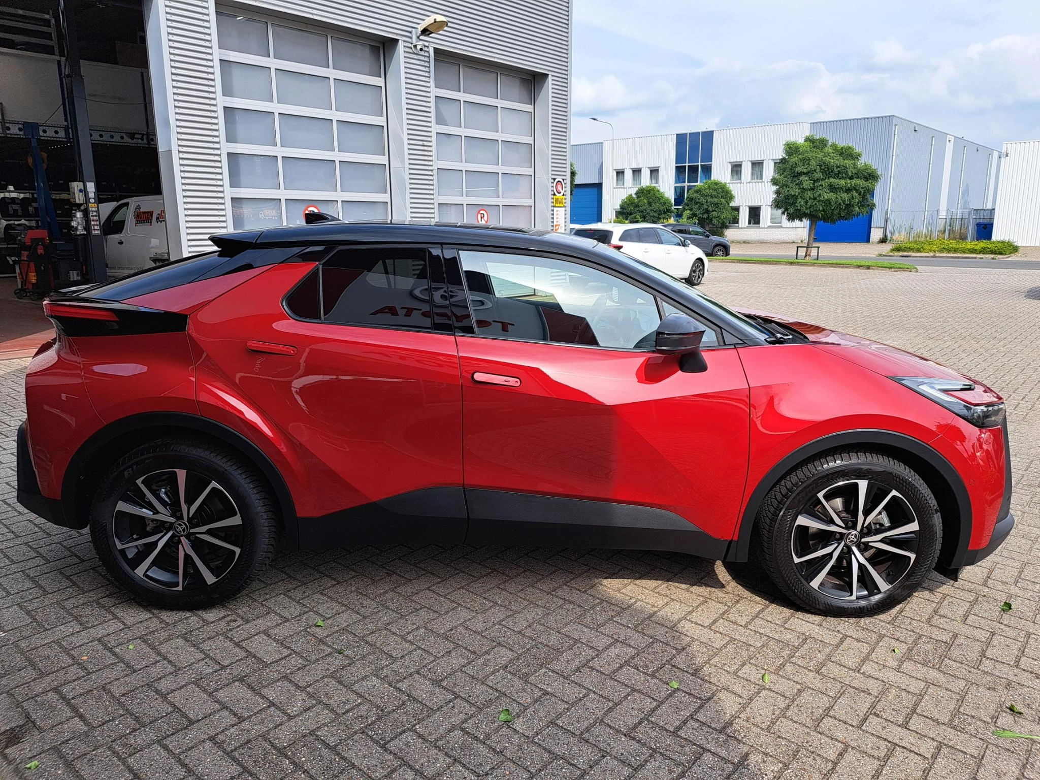 Hoofdafbeelding Toyota C-HR