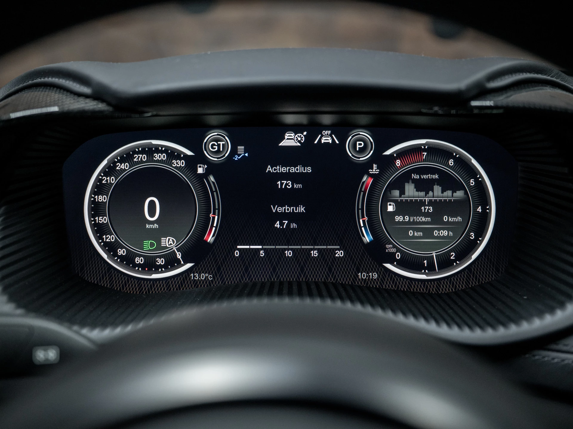 Hoofdafbeelding Aston Martin DBX