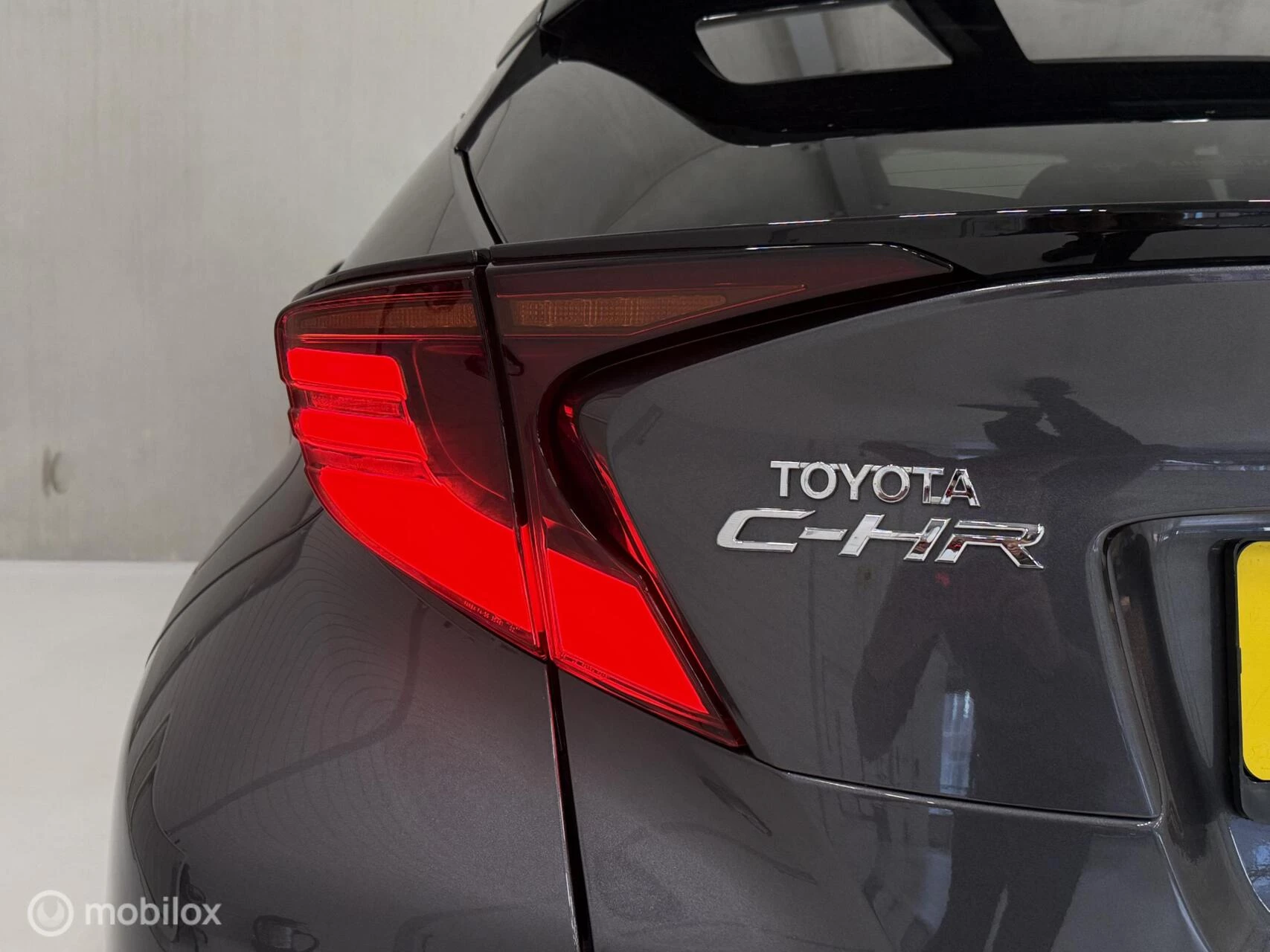 Hoofdafbeelding Toyota C-HR