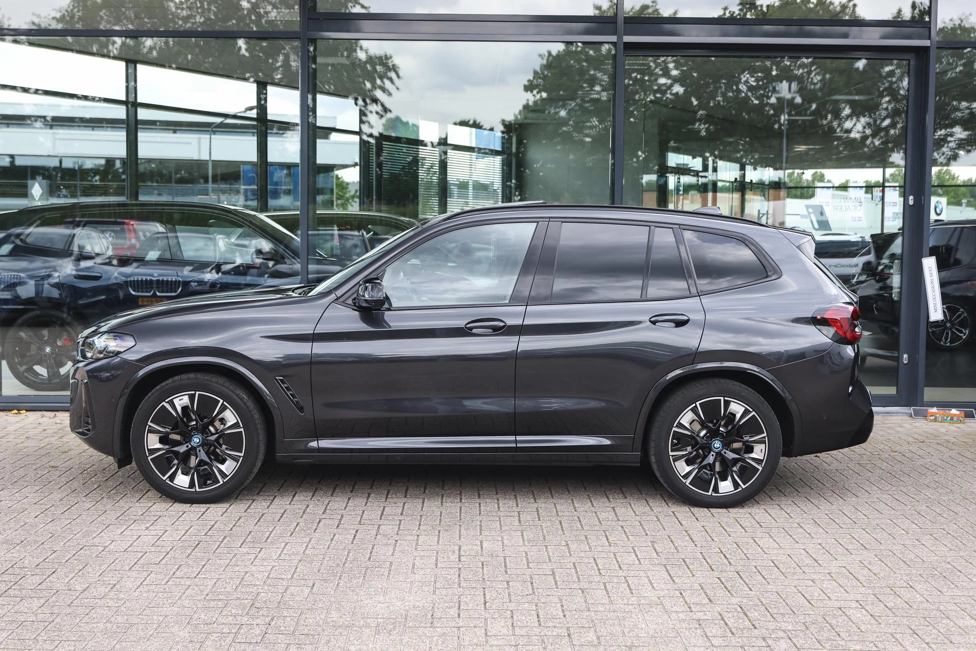 Hoofdafbeelding BMW iX3