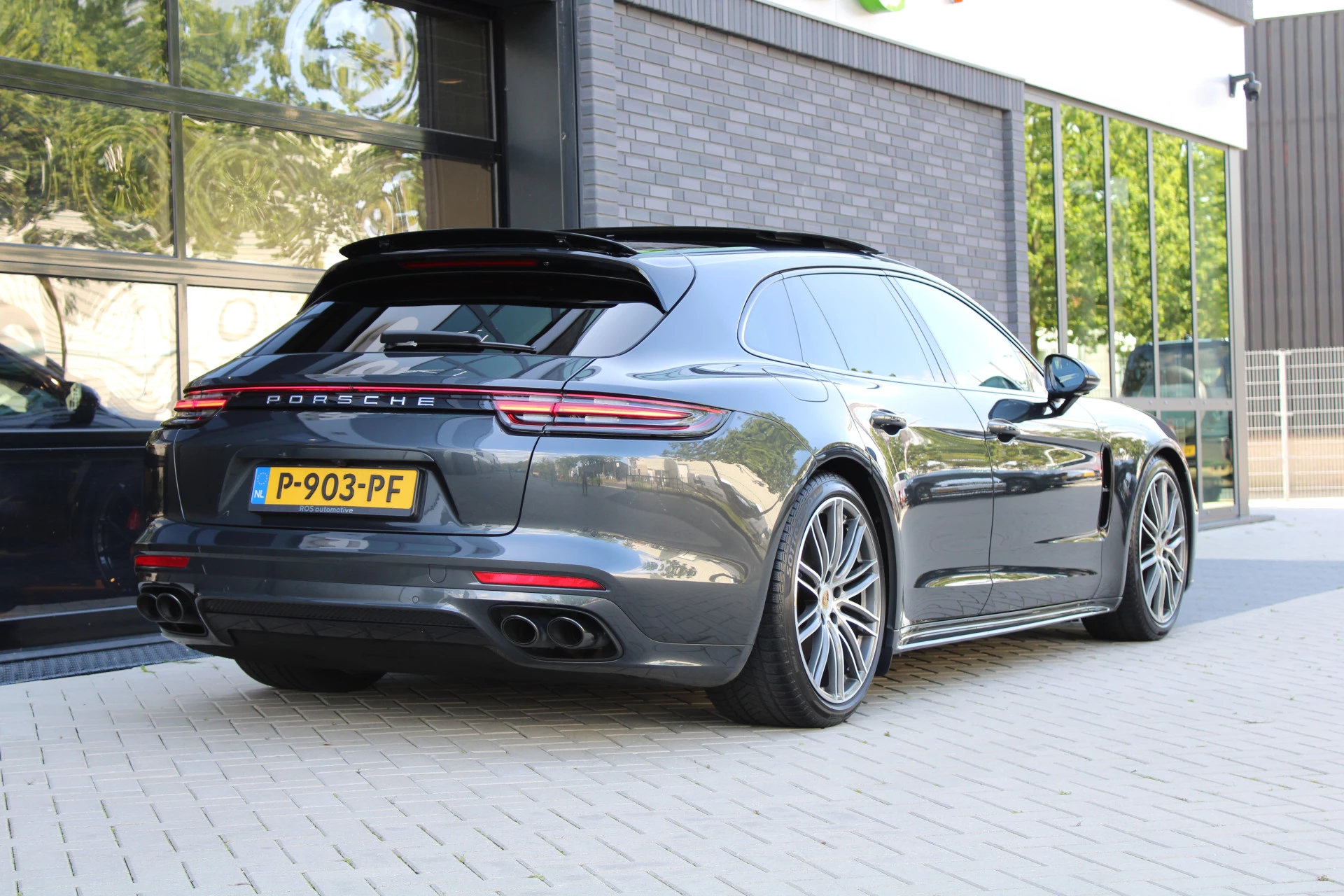 Hoofdafbeelding Porsche Panamera