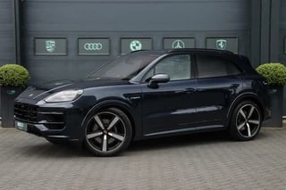 Porsche Cayenne E-Hybrid|Sportdesign|Pass Display|Pano|HUD|Chrono|