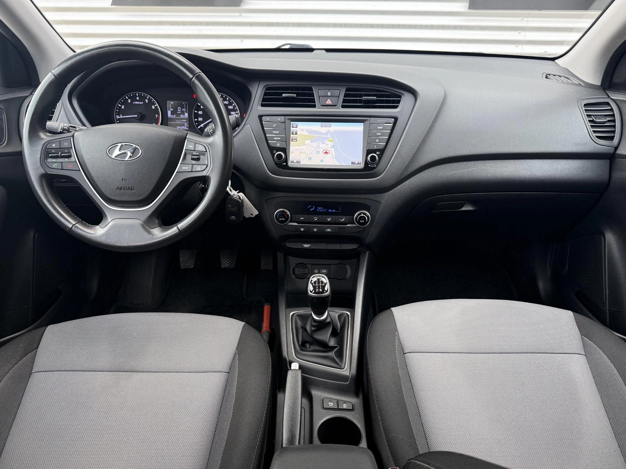 Hoofdafbeelding Hyundai i20