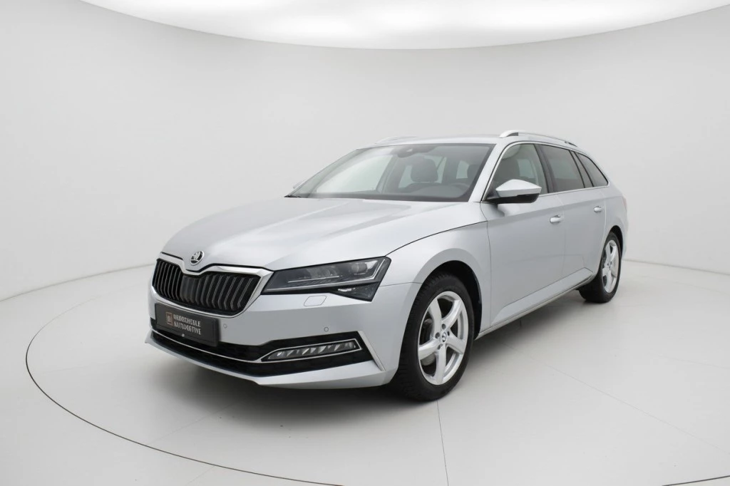 Hoofdafbeelding Škoda Superb