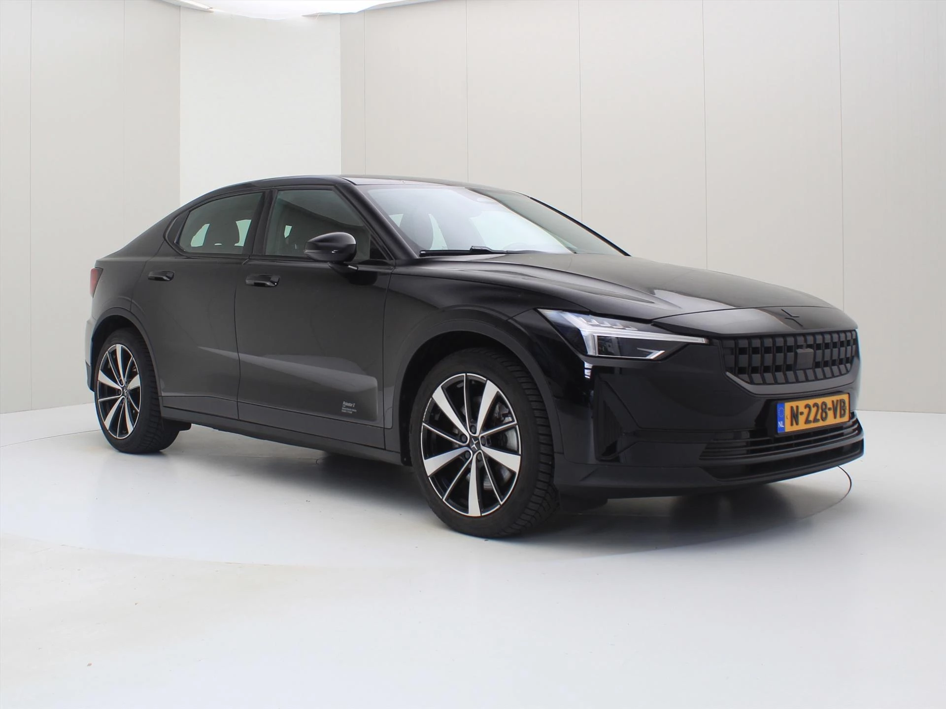 Hoofdafbeelding Polestar 2