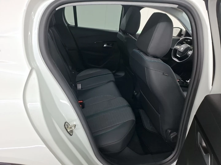 Hoofdafbeelding Peugeot e-208