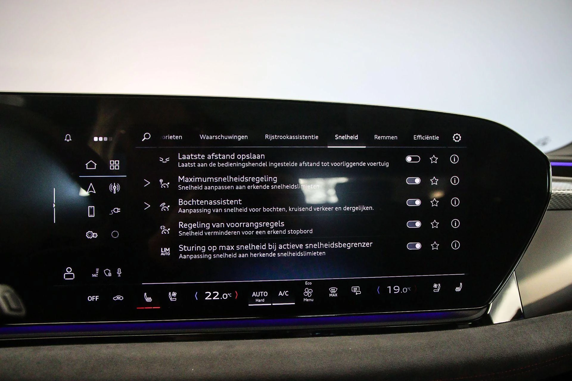 Hoofdafbeelding Audi S6 Avant e-tron