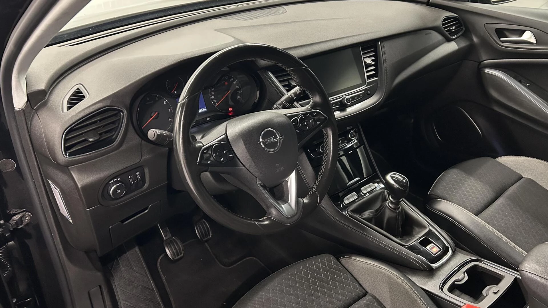 Hoofdafbeelding Opel Grandland X