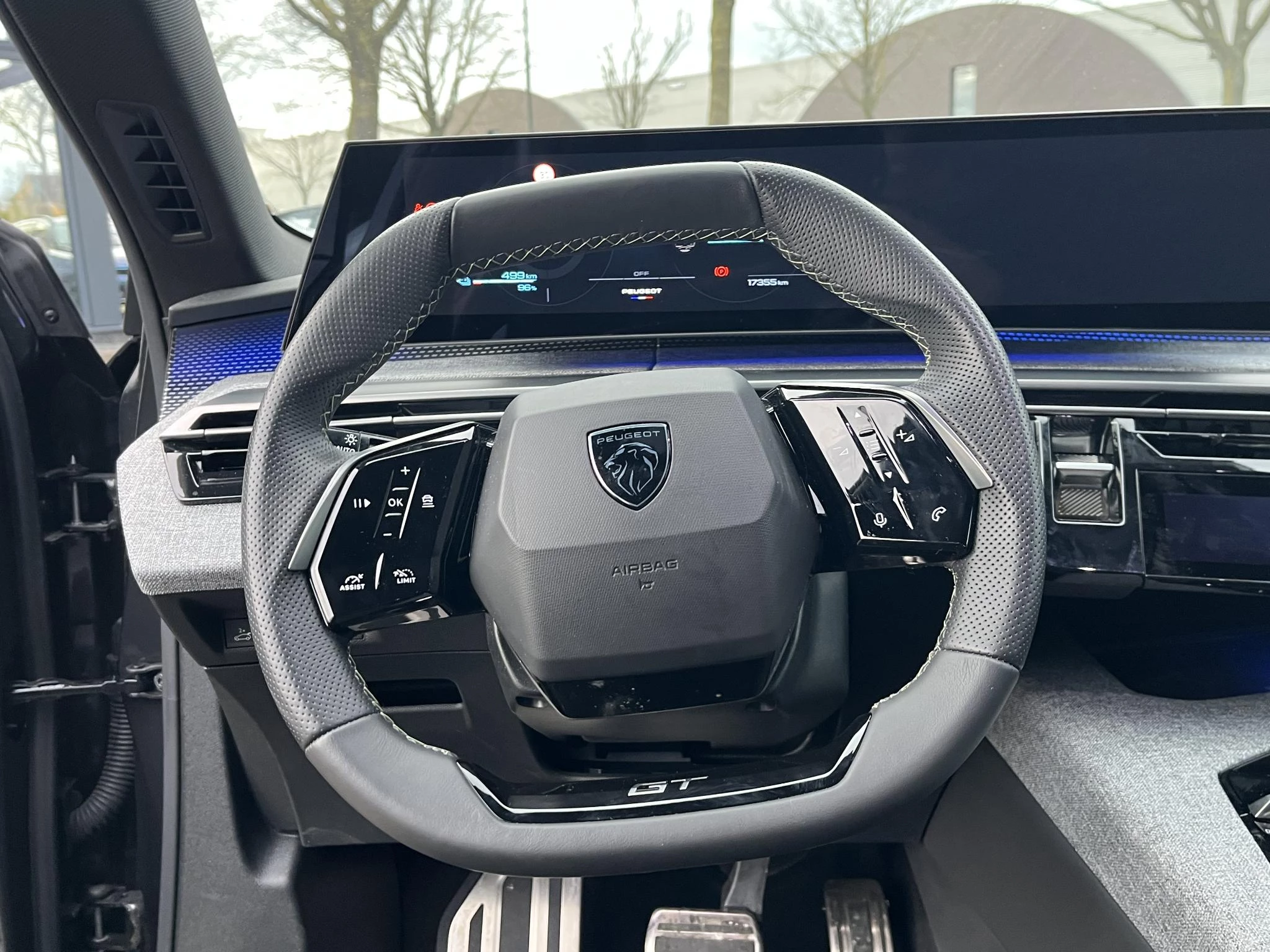 Hoofdafbeelding Peugeot e-3008