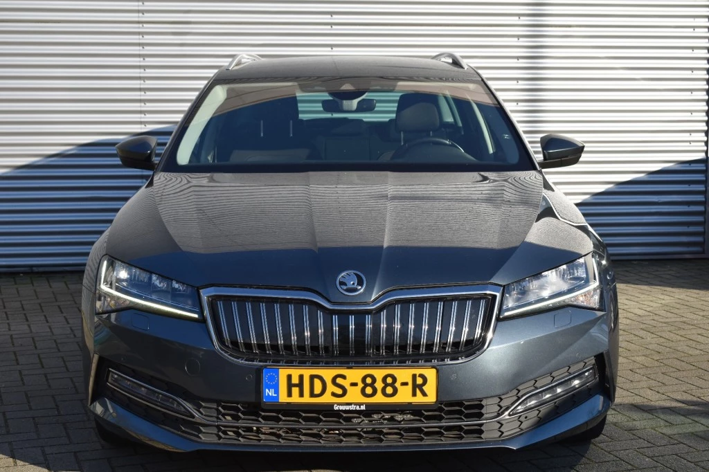 Hoofdafbeelding Škoda Superb