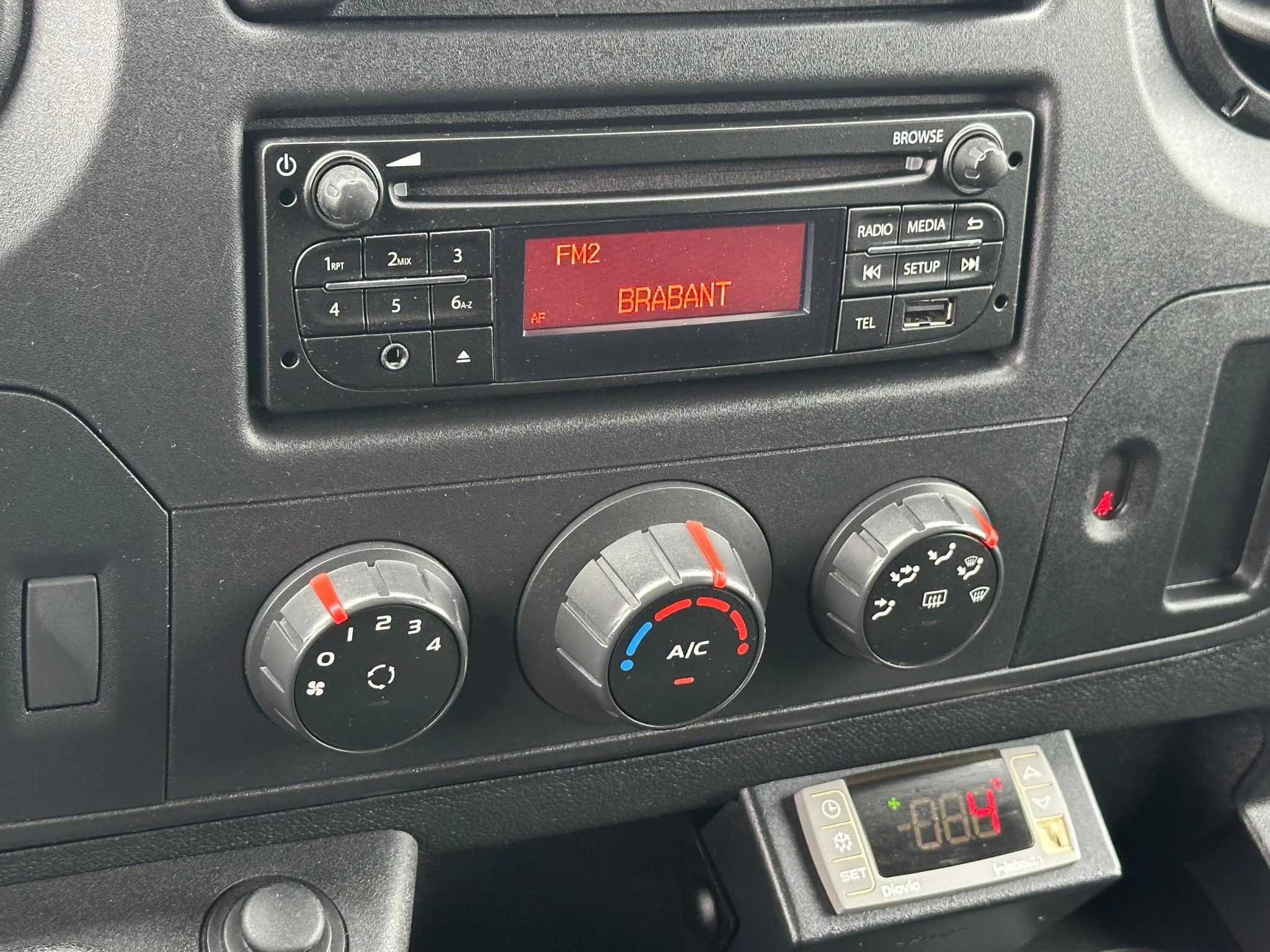 Hoofdafbeelding Nissan NV400