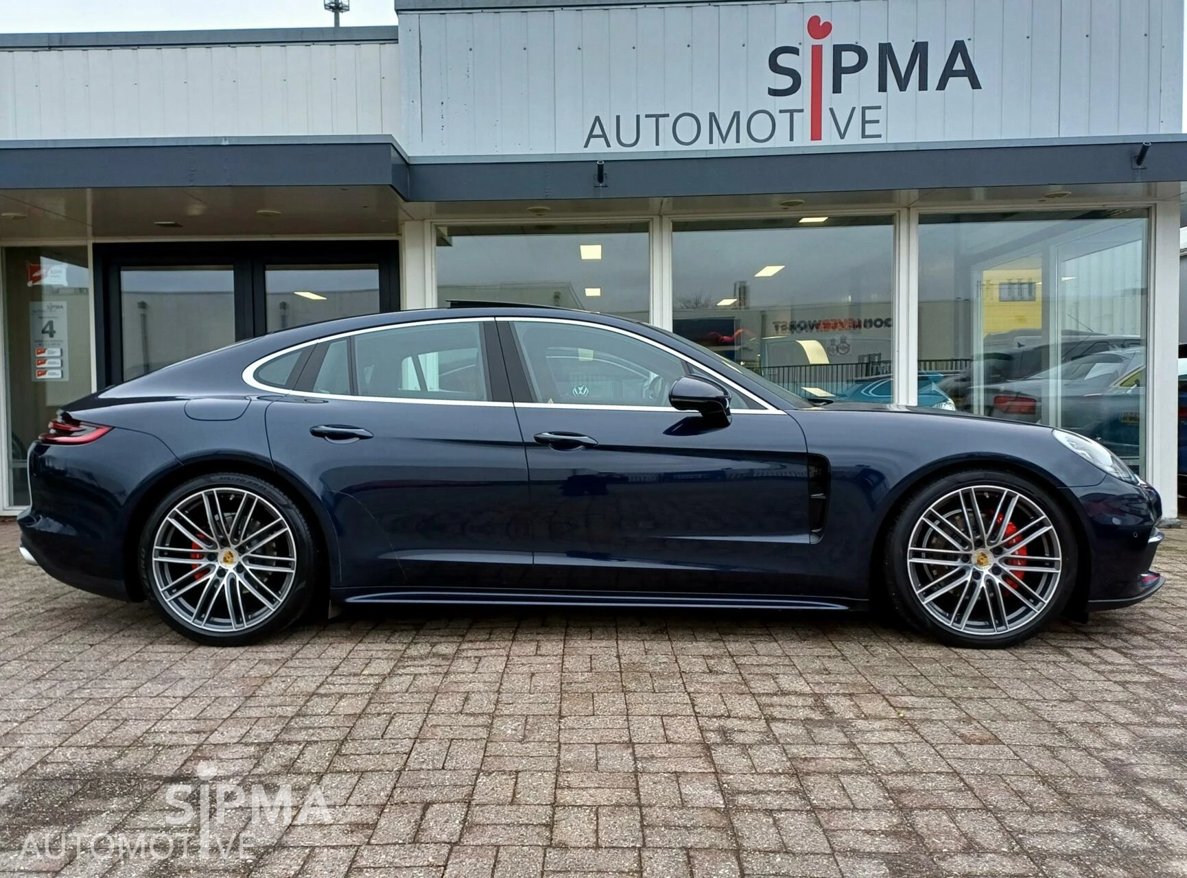 Hoofdafbeelding Porsche Panamera