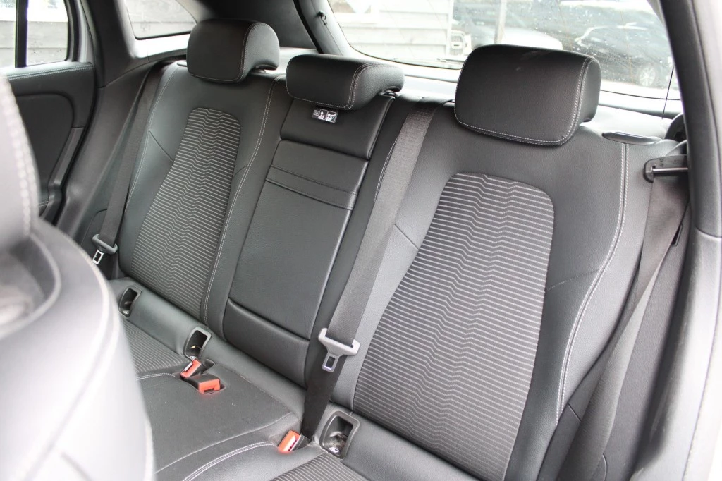 Hoofdafbeelding Mercedes-Benz EQA