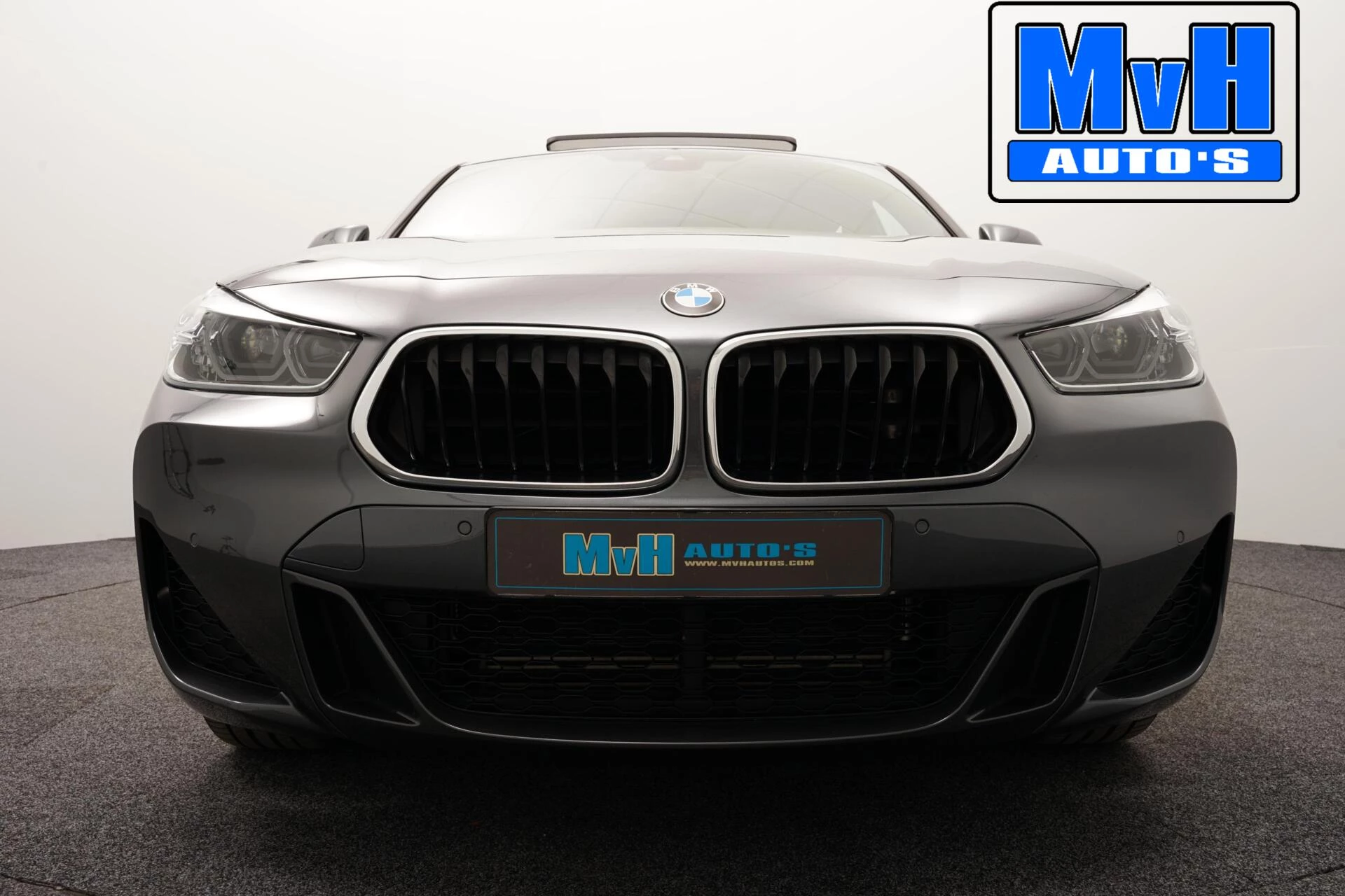 Hoofdafbeelding BMW X2